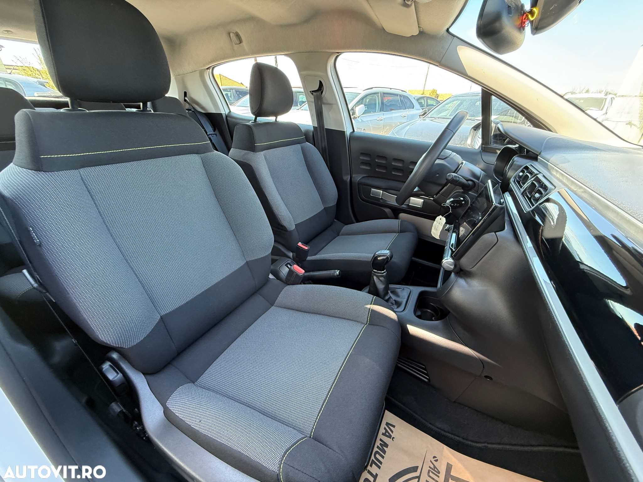 Citroën C3 BlueHDi 100 S&S PLUS - 22