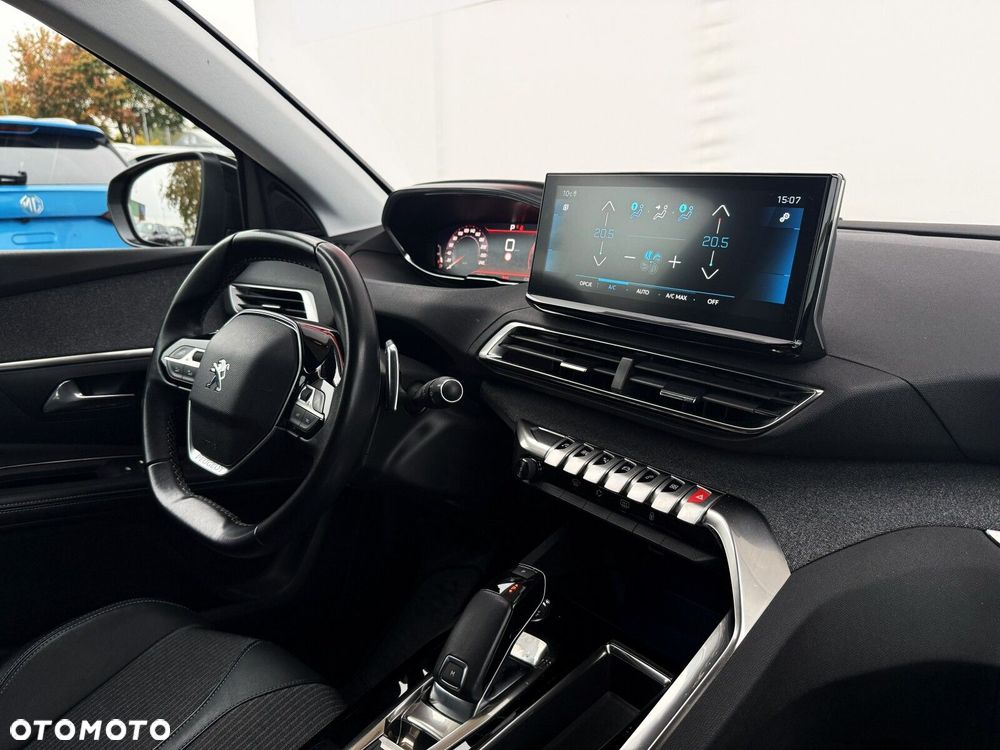 Peugeot 5008 1.2 PureTech Allure S&S EAT8 - 33