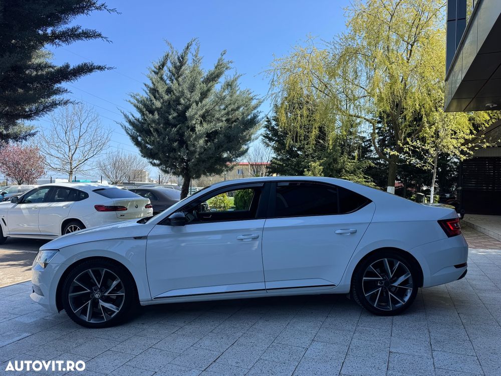 Skoda Superb 2.0 TDI DSG Premium Edition - 17