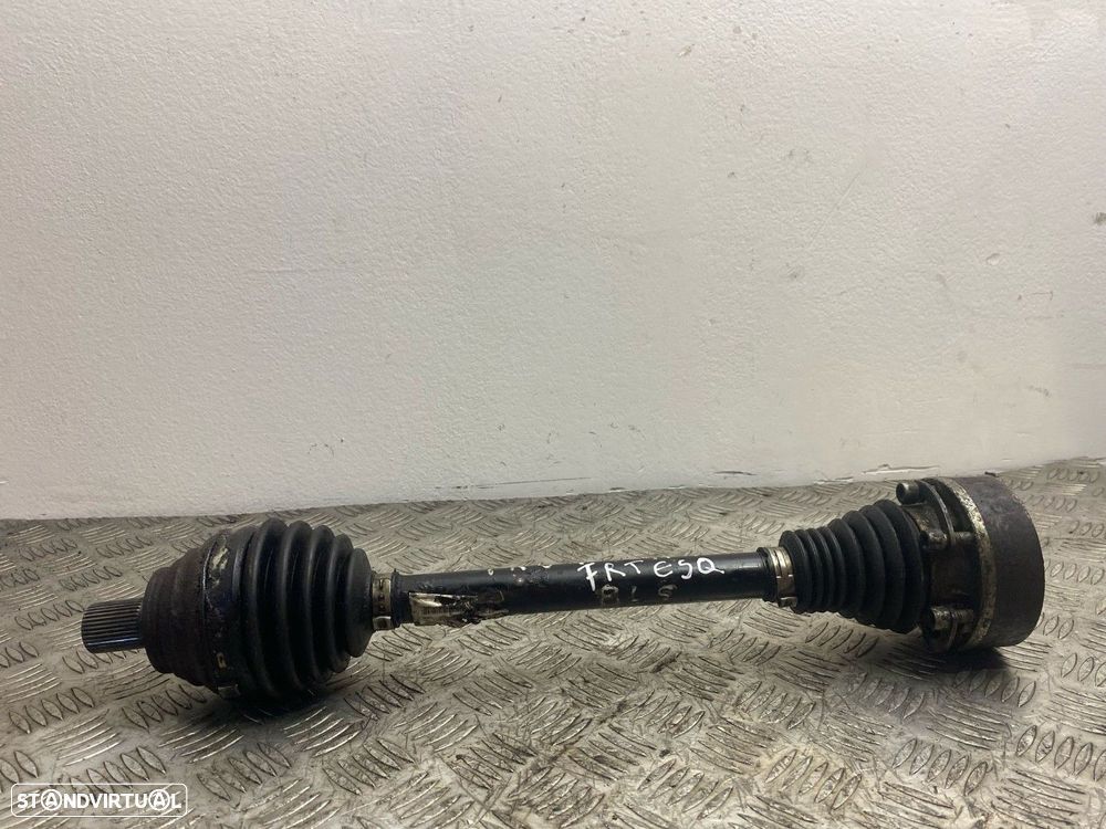 Transmissão Esq VW GOLF V (1K1) 1.9 TDI 1kO407271AT - 1