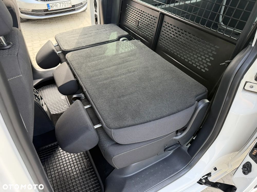Volkswagen Caddy - 30