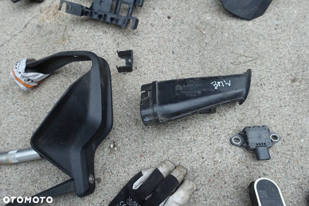 AMORTYZATOR TŁUMIK MANETKI POMPA ABS CZĘŚCI itp. BMW F750 GS 18r. - 14