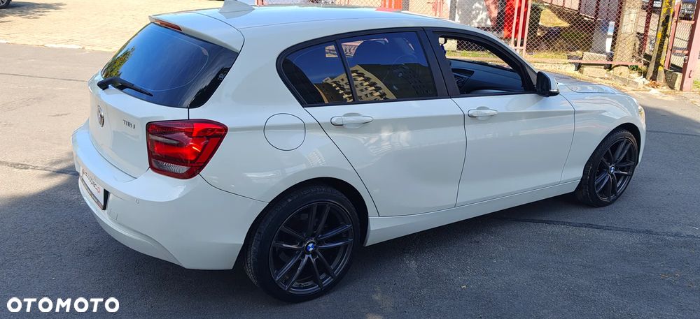 BMW Seria 1 116i - 8