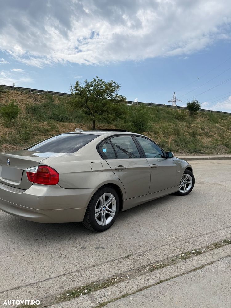 BMW Seria 3 320d DPF Aut. - 4
