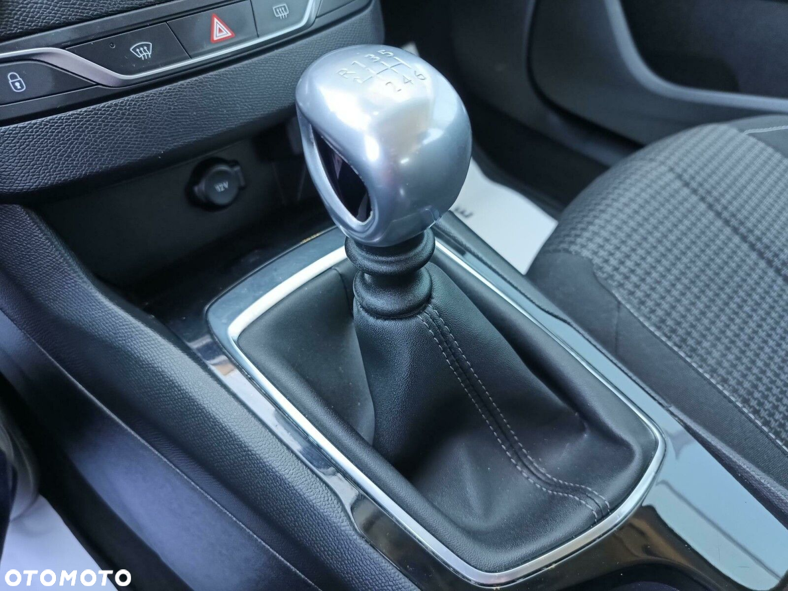 Peugeot 308 1.5 BlueHDi Active S&S - 25