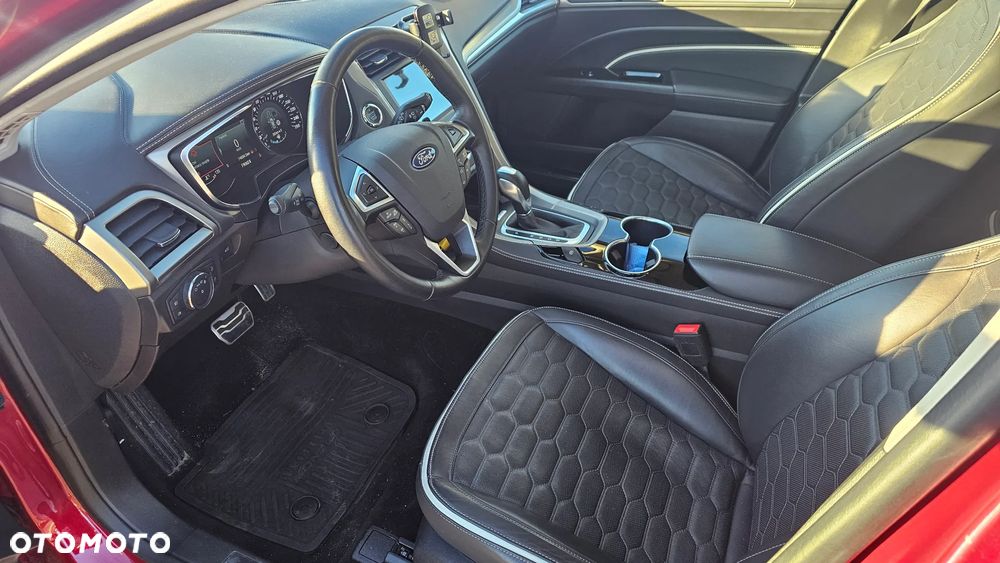 Ford Mondeo Vignale 2.0 TDCi PowerShift - 4