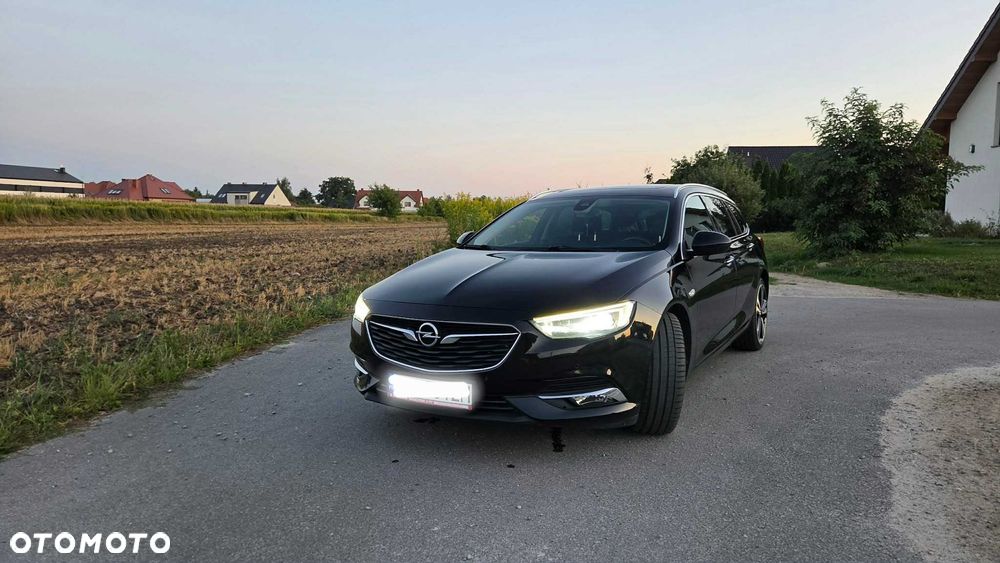 Opel Insignia - 1