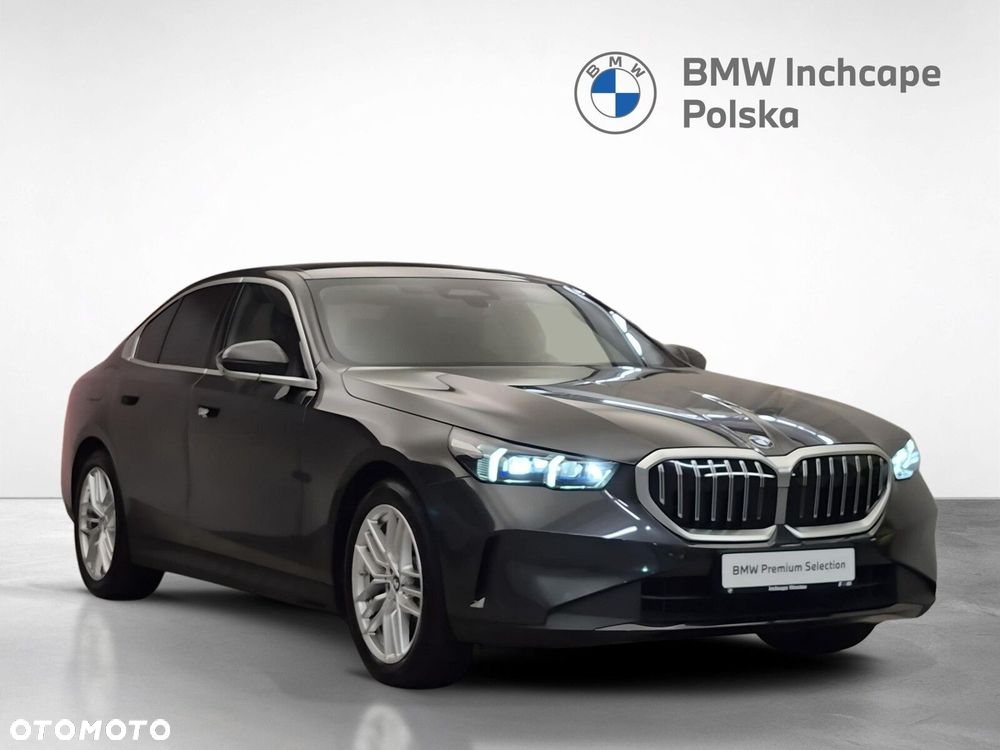 BMW Seria 5 520i mHEV - 8
