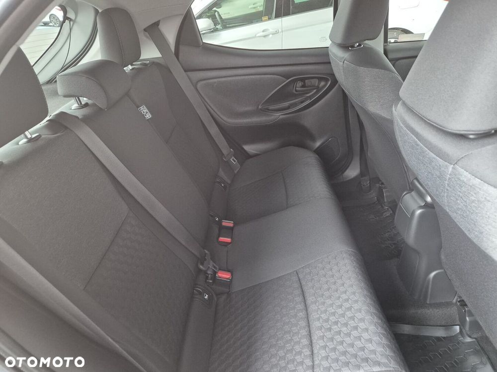 Toyota Yaris - 14