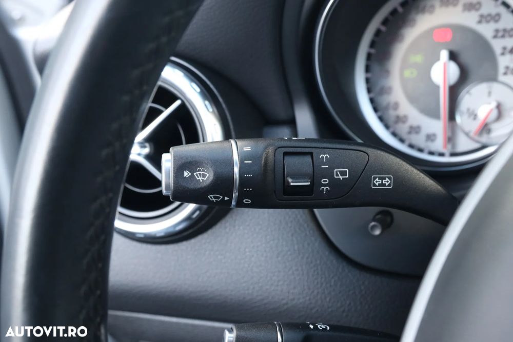 Mercedes-Benz GLA 200 (CDI) d 7G-DCT - 23