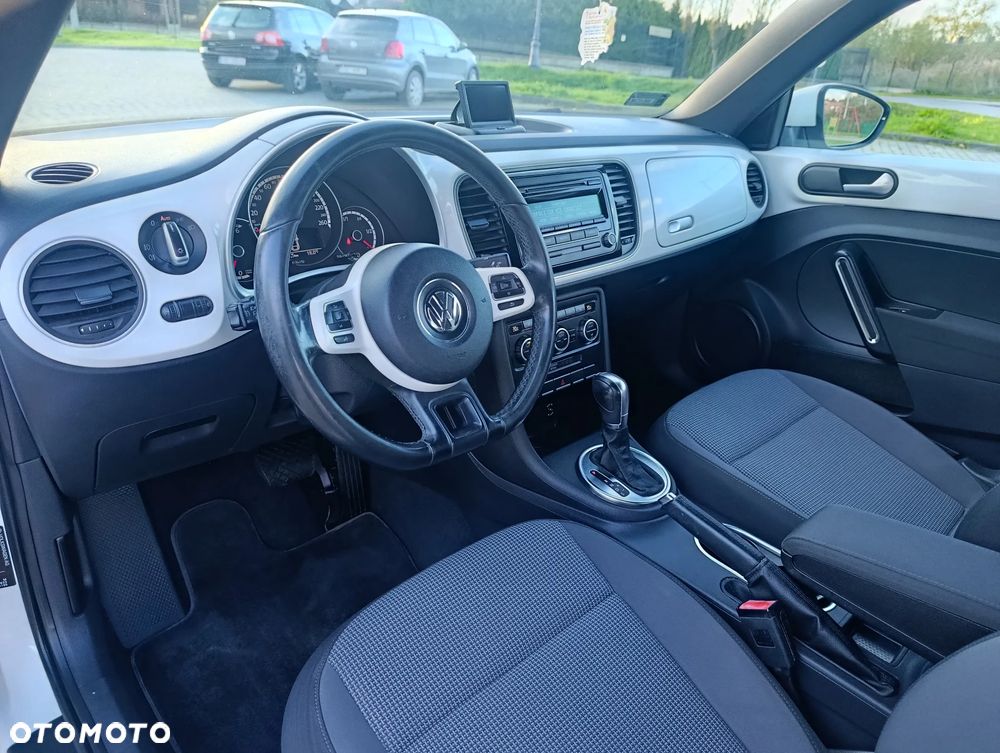 Volkswagen Beetle The 1.6 TDI DPF DSG Design - 13