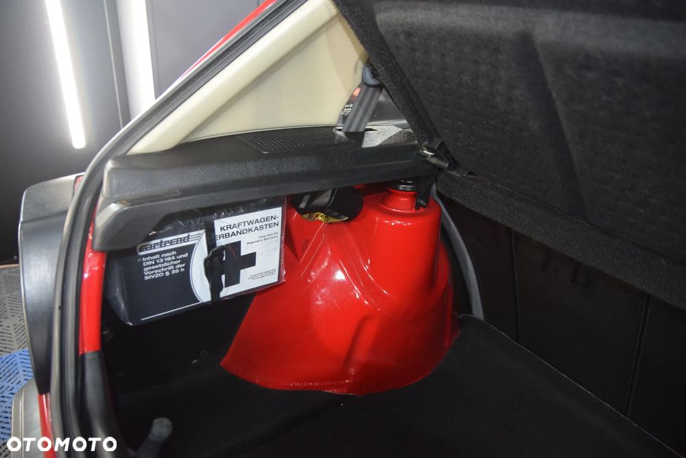 Volkswagen Golf 1.3 - 22