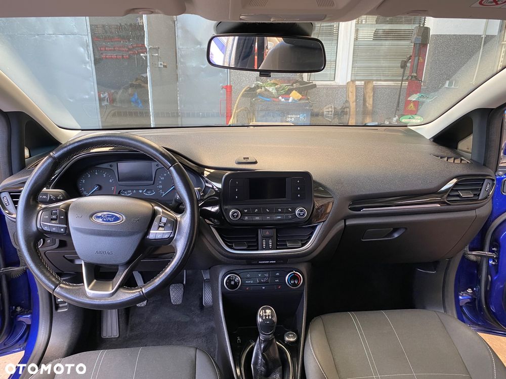 Ford Fiesta - 23