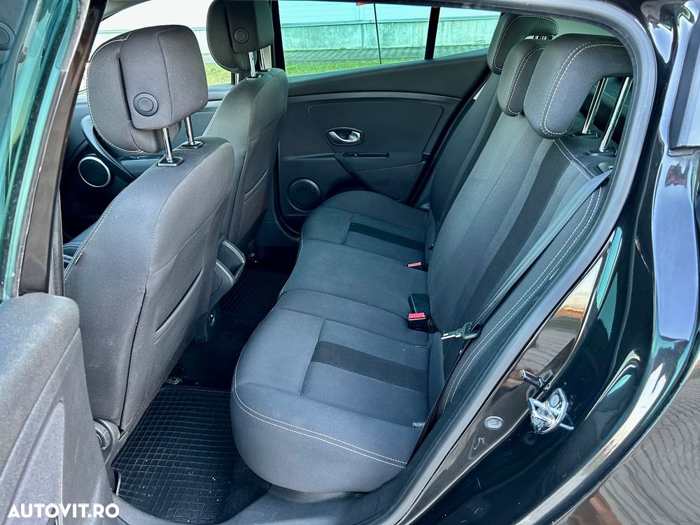 Renault Megane 1.5 dCi Confort Authentique - 6