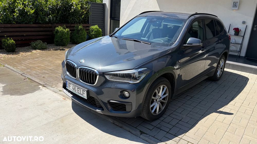 BMW X1 xDrive20i AT xLine - 4