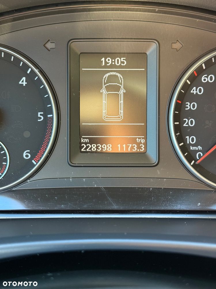 Volkswagen Touran 1.6 TDI DPF Life - 15