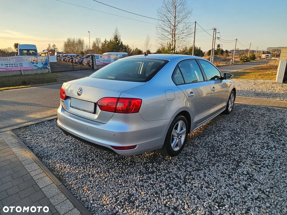 Volkswagen Jetta 1.4 TSI Comfortline - 7