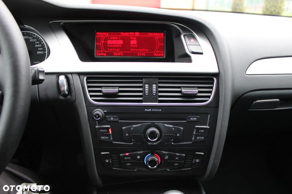 Audi A4 Avant 2.0 TFSI Attraction - 23