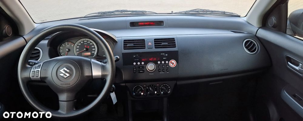 Suzuki Swift 1.5 Comfort - 28