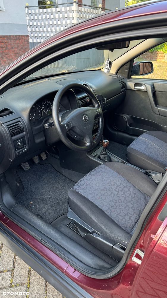 Opel Astra - 2