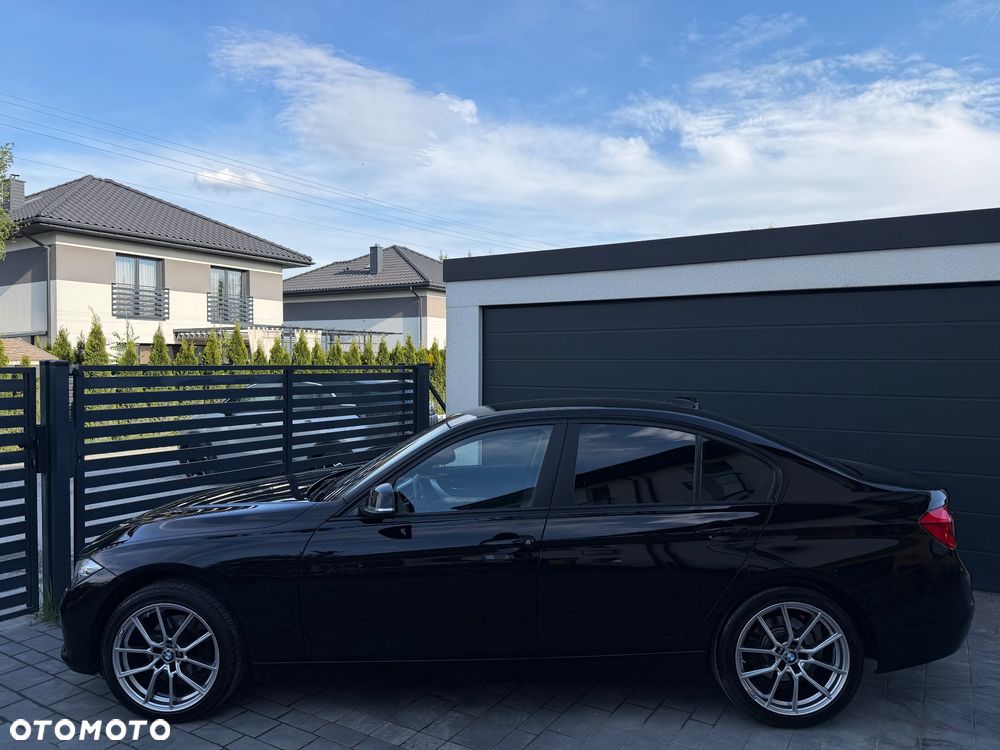 BMW Seria 3 318i GPF Sport Line Shadow - 10