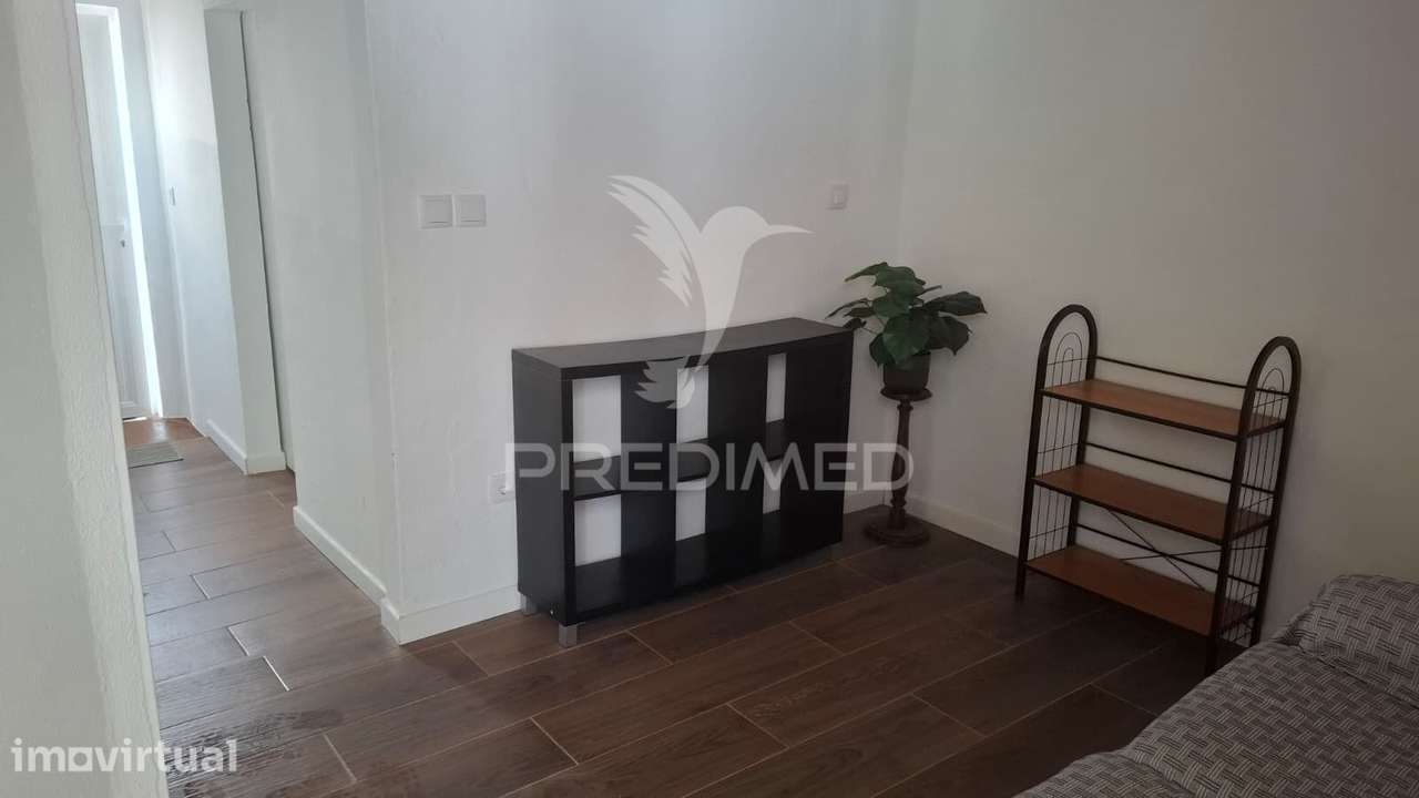 Moradia T1 térrea recuperada na vila de Alpiarça, Santarém - Grande imagem: 5/12