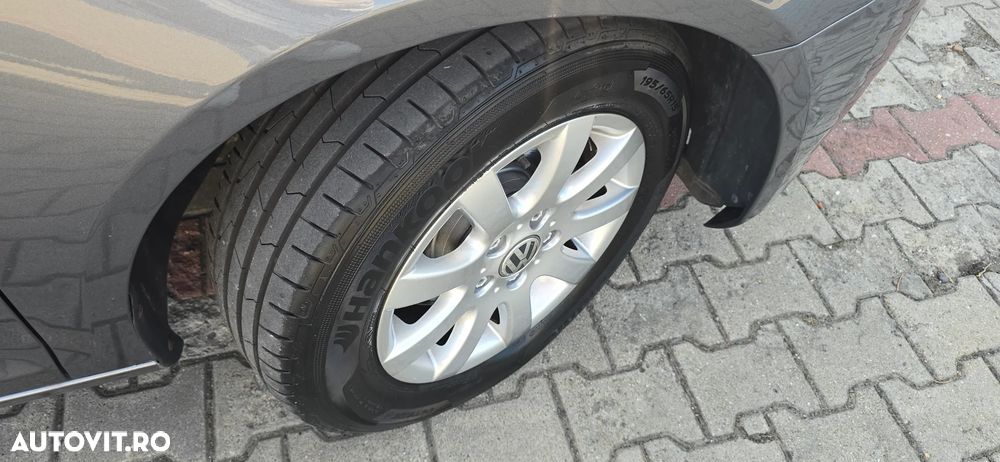 Volkswagen Golf 1.2 TSI Highline DSG BlueMotion Technology - 24
