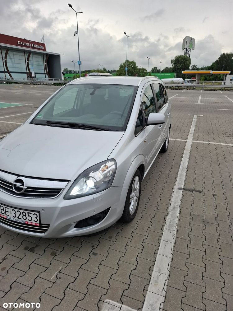 Opel Zafira 1.8 Cosmo - 6