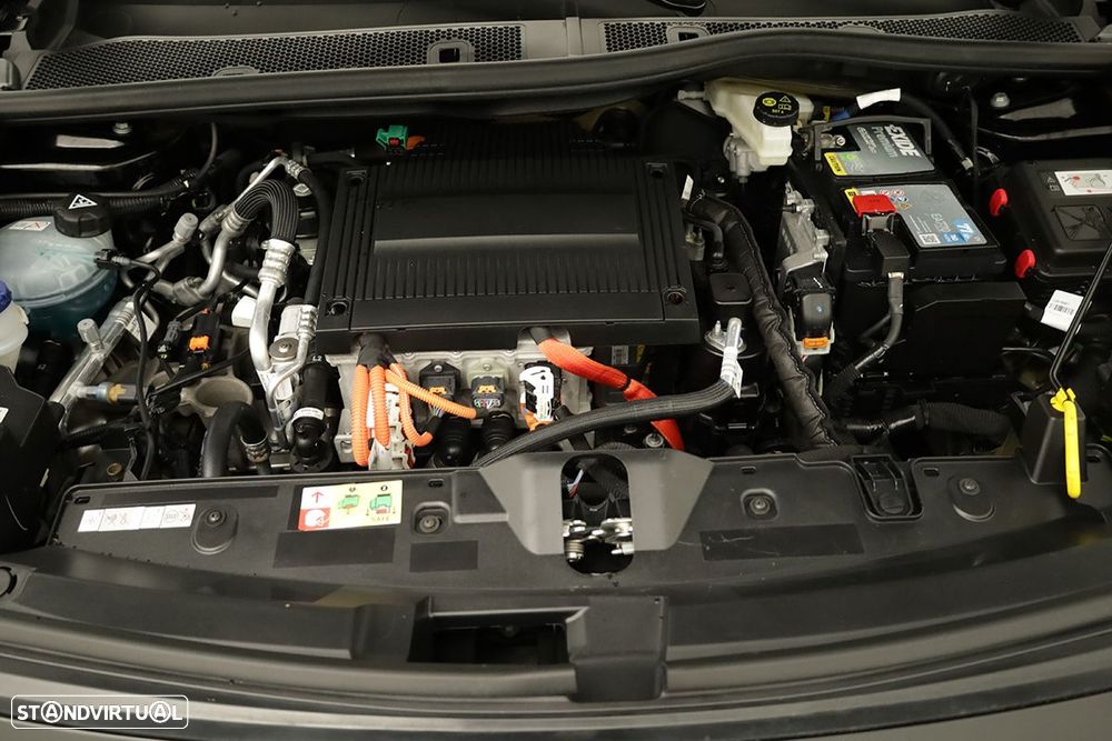 Peugeot e-2008 50 kWh GT - 26