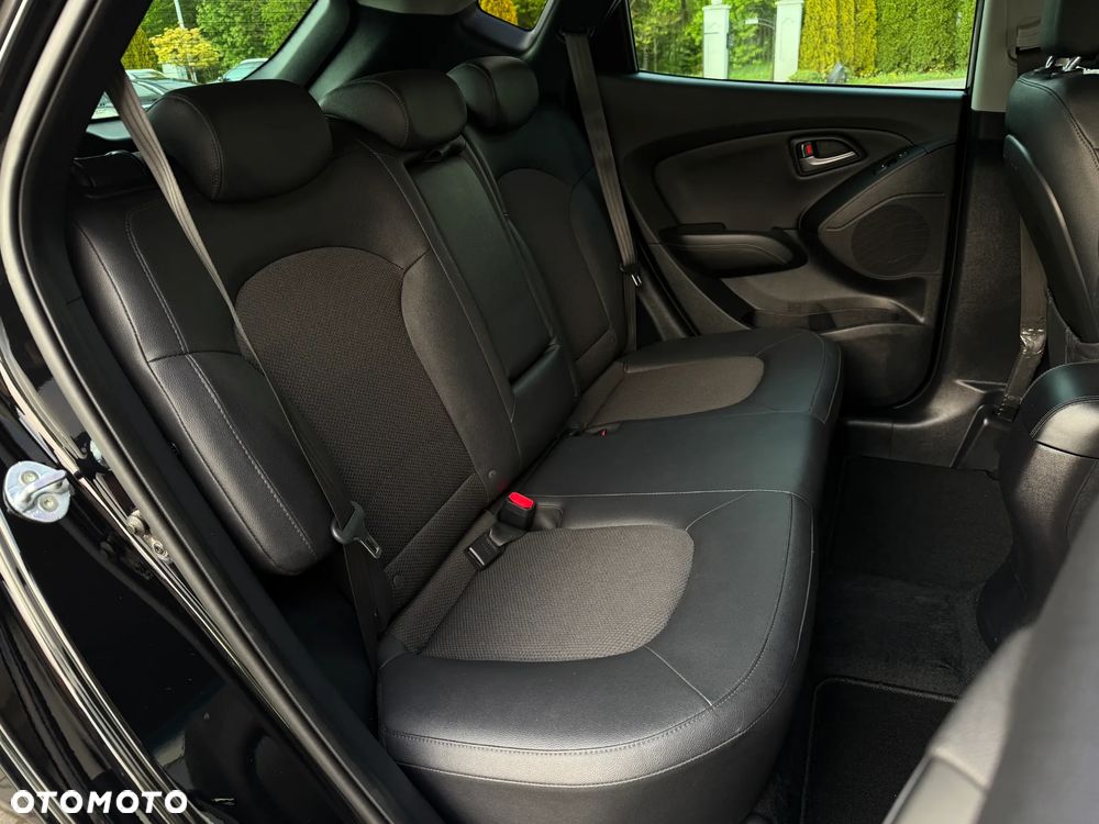Hyundai ix35 1.6 2WD Fifa World Cup Edition - 29