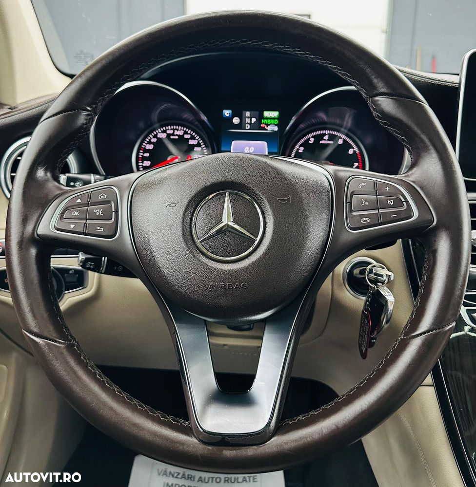 Mercedes-Benz GLC - 36