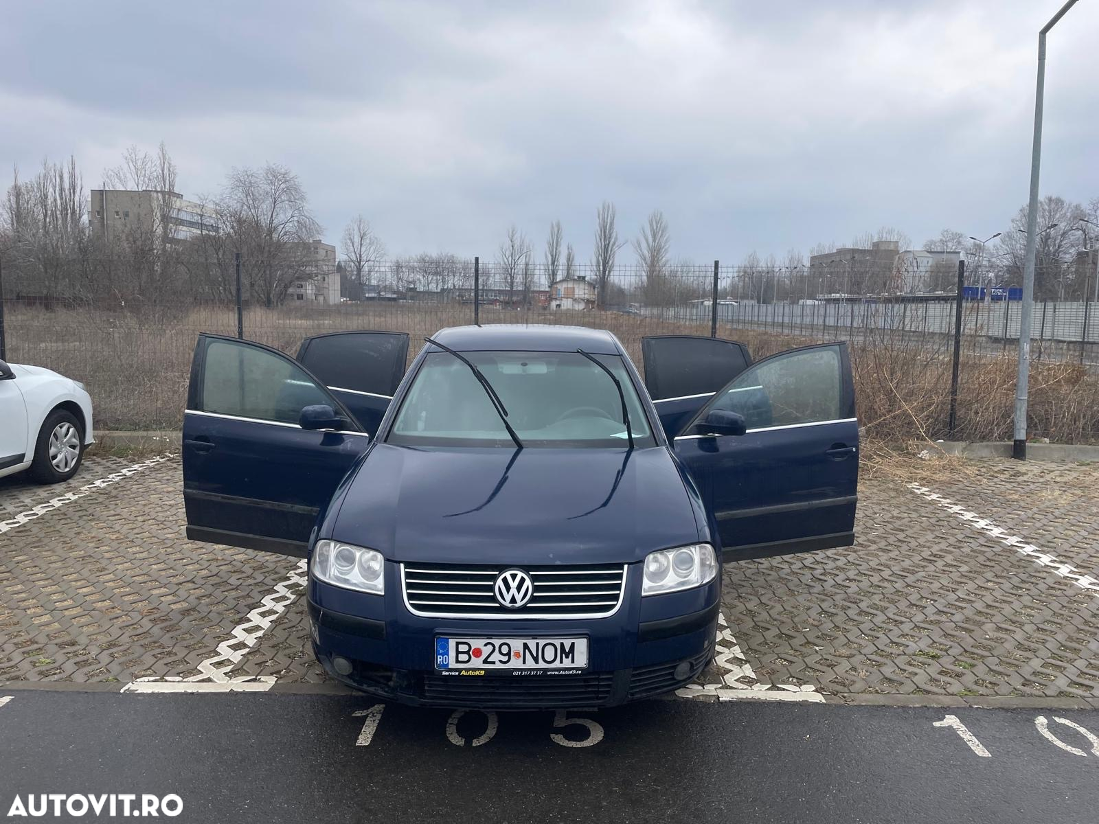 Volkswagen Passat Variant 1.9TD 4Motion Basis - 3