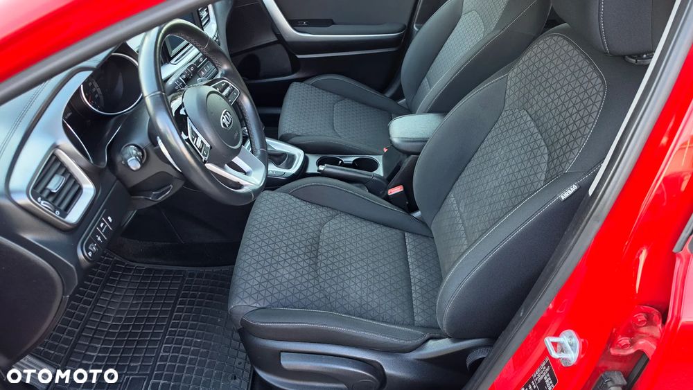 Kia Ceed 1.4 T-GDI L Business Line DCT - 11