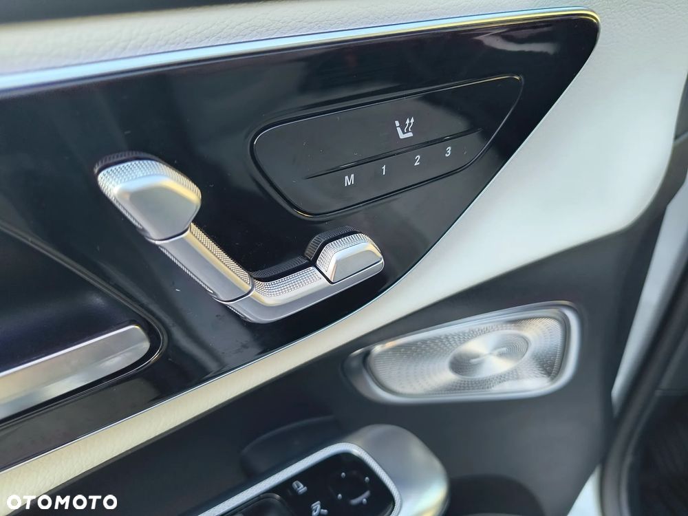 Mercedes-Benz GLC 220 d mHEV 4-Matic AMG Line - 13