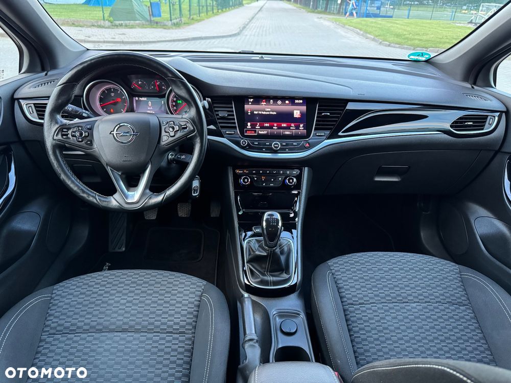 Opel Astra 1.4 T Dynamic - 4