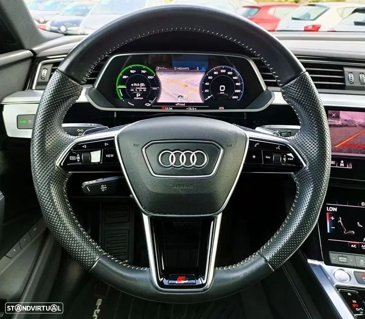 Audi e-tron 55 quattro S line - 17
