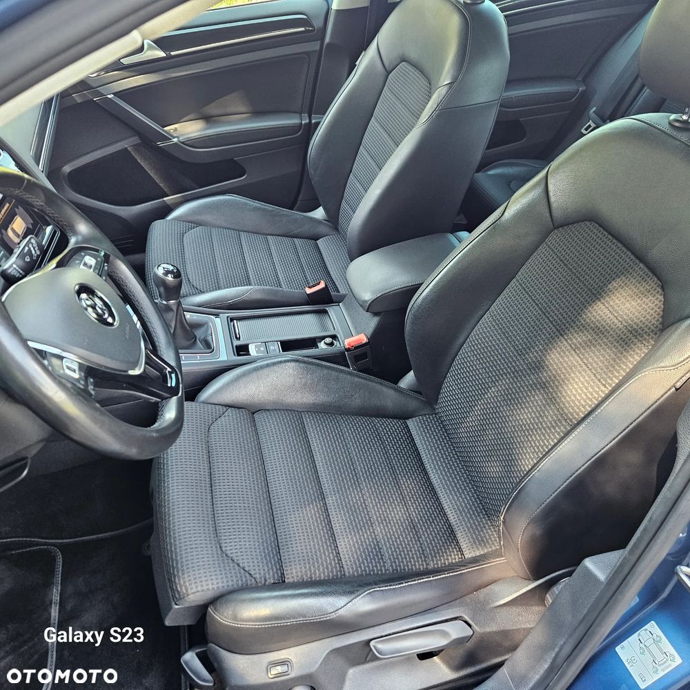 Volkswagen Golf - 14