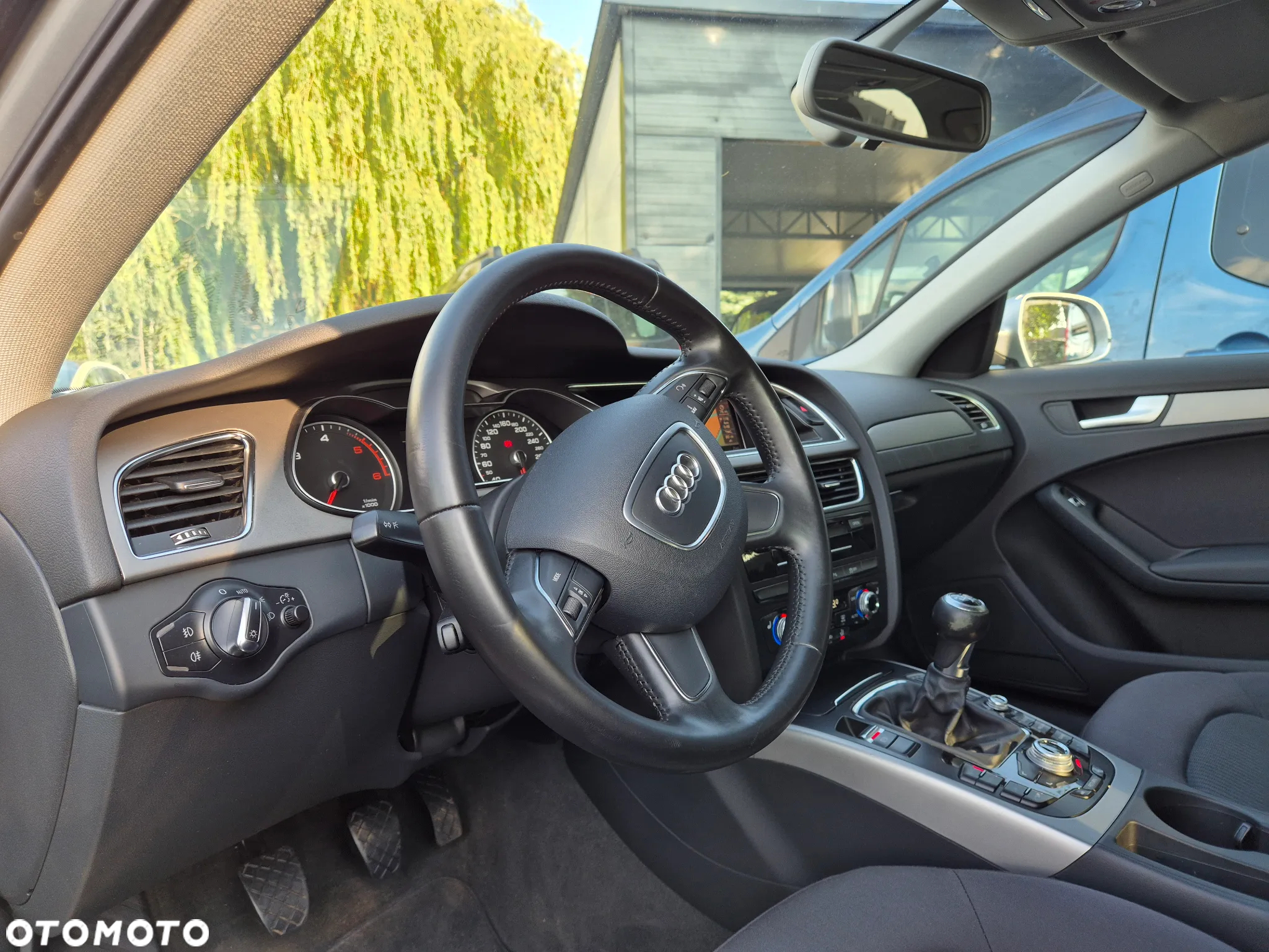 Audi A4 2.0 TDI Limited Edition - 14