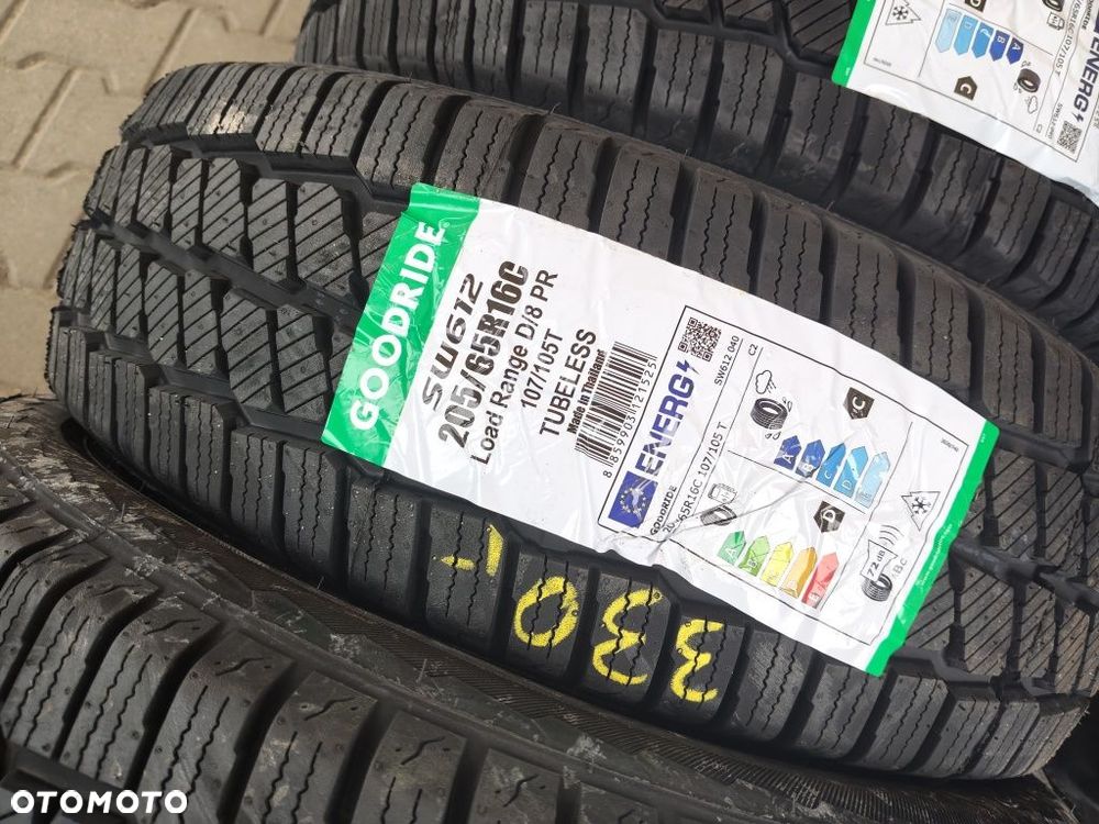 Nowe opony zimowe 205/65/16c Goodride  2026r - 3