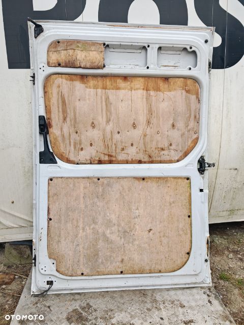 Mercedes Sprinter 906 drzwi suwane boczne srebrne - 2