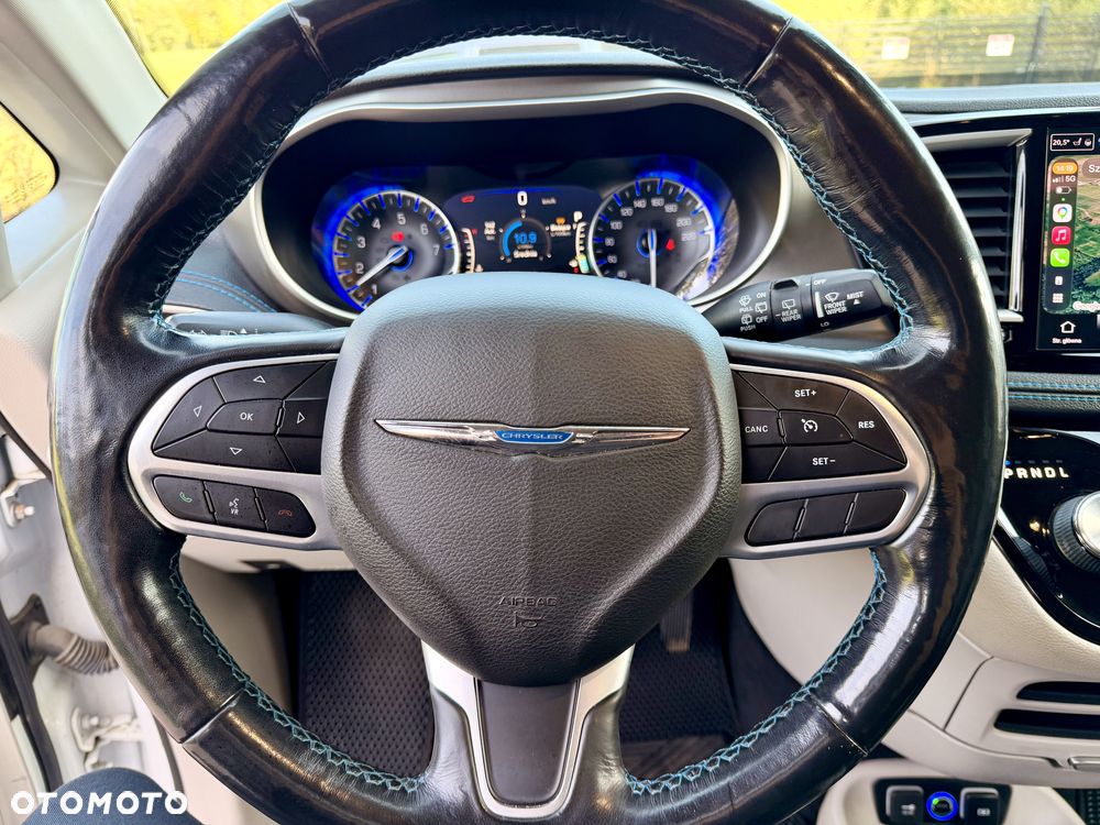 Chrysler Pacifica - 23