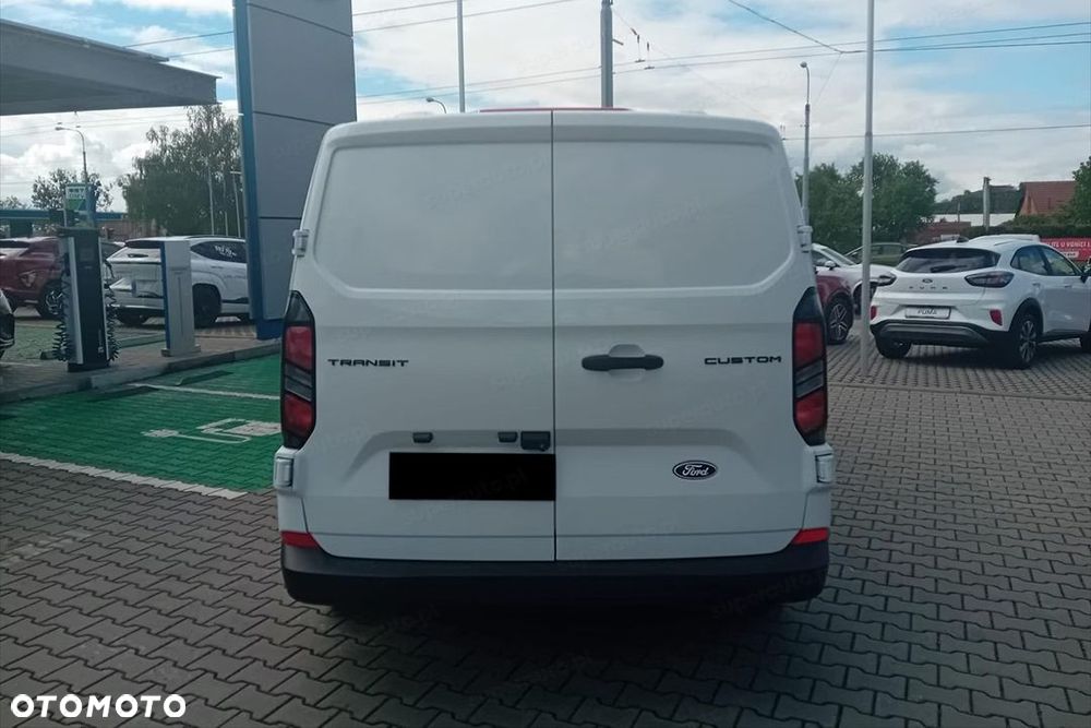 Ford Transit Custom 320 L2H1 Trend A8 2.0 136KM - 8
