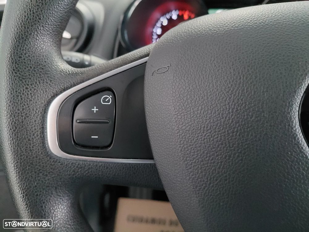 Renault Clio 1.5 DCi Van Iva Dedutível - 13