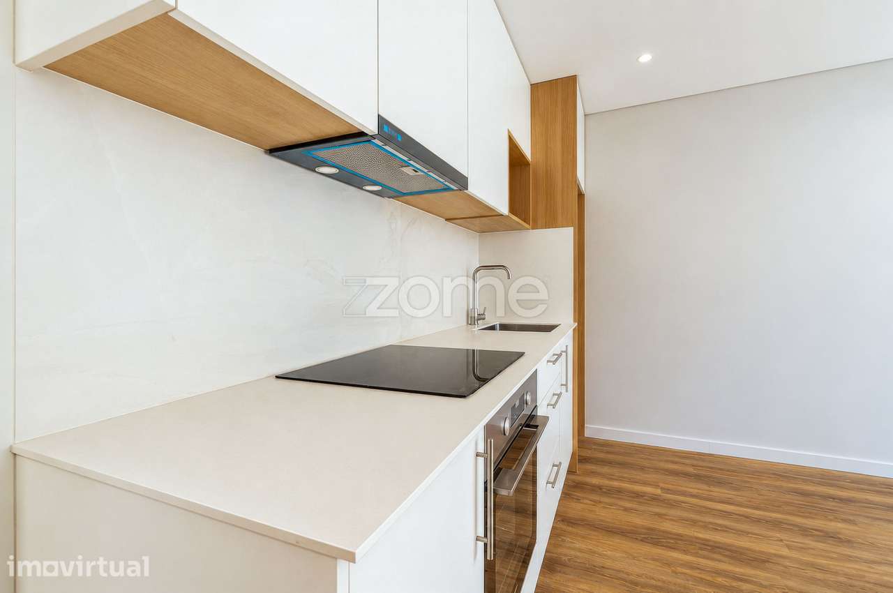 Apartamento T2 no Centro Histórico de Viseu com Terraço e Pátio