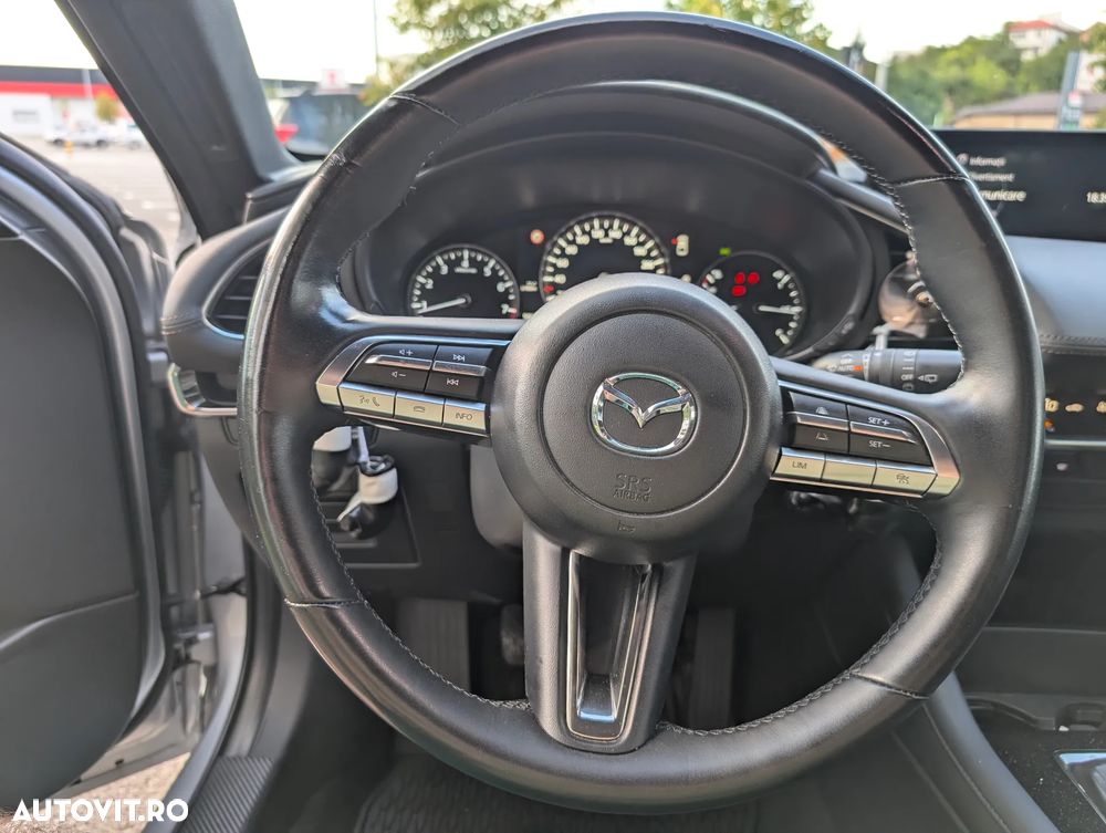 Mazda 3 e-Skyactiv G122 MHEV Plus - 9