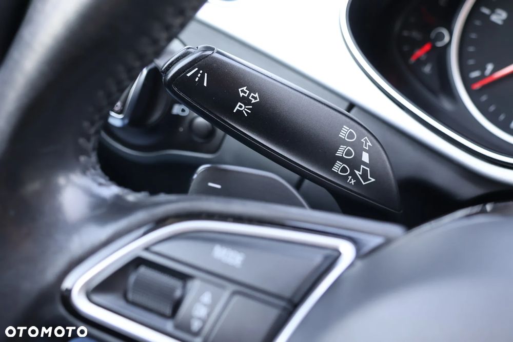 Audi A4 Allroad 2.0 TDI Quattro S tronic - 9