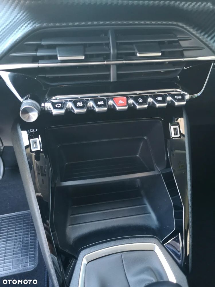 Peugeot 2008 BlueHDi 110 Allure - 14