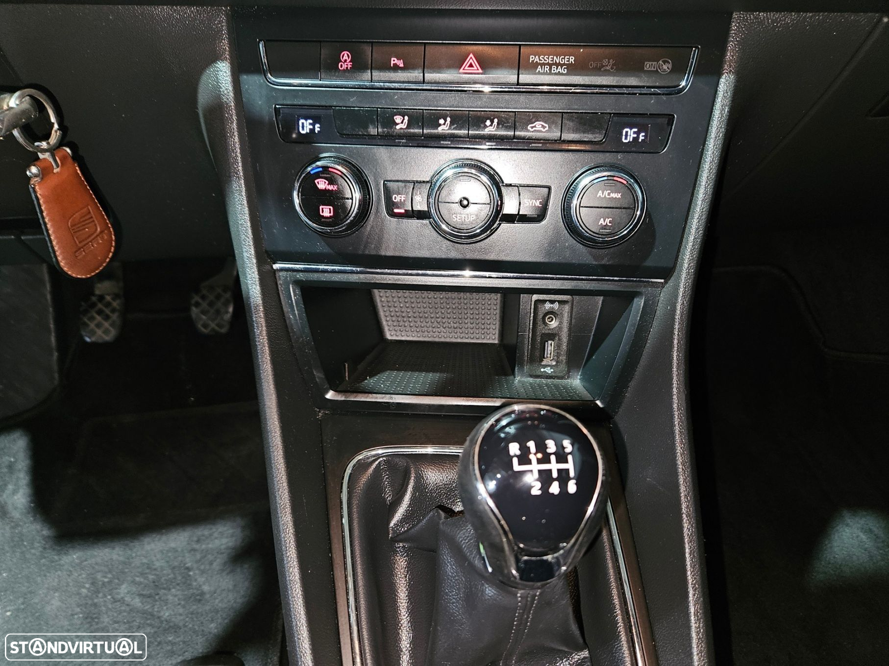 SEAT Leon ST 1.6 TDI Reference Ecomotive - 8
