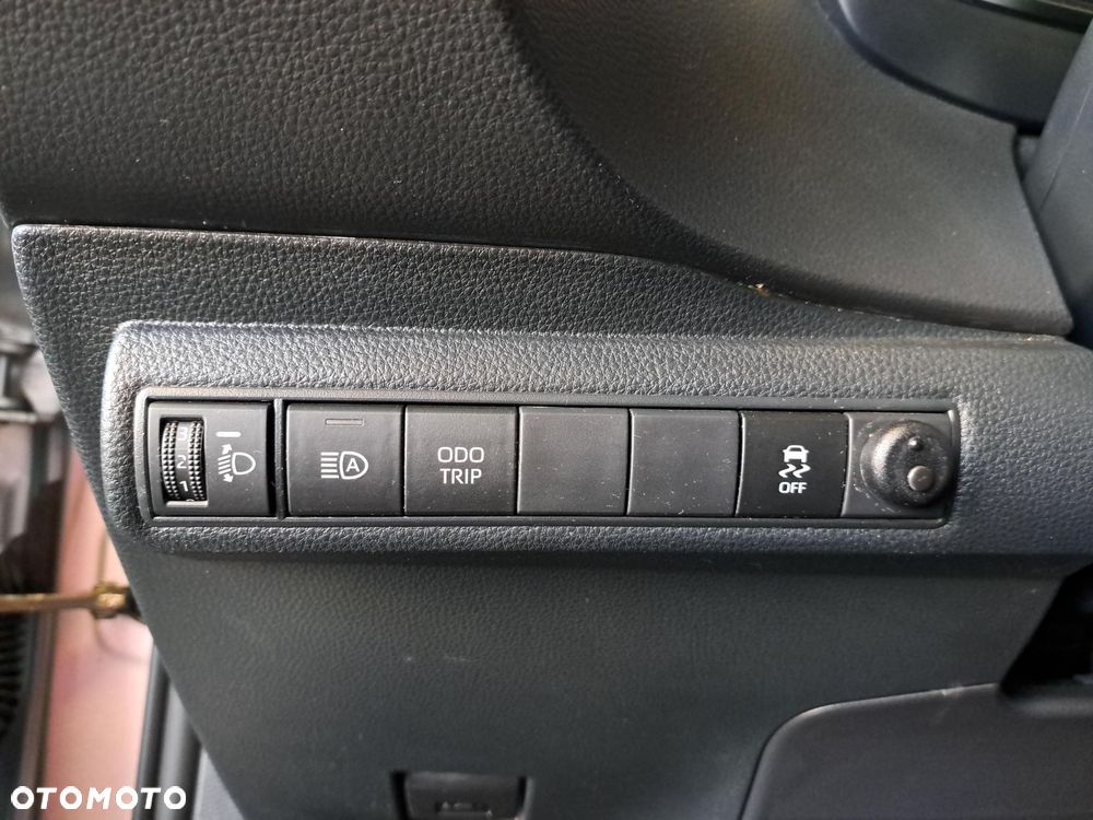 Toyota Corolla 1.8 Hybrid Comfort - 27