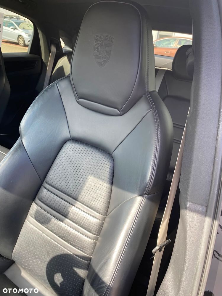 Porsche Cayenne E-Hybrid Platinum Edition - 15
